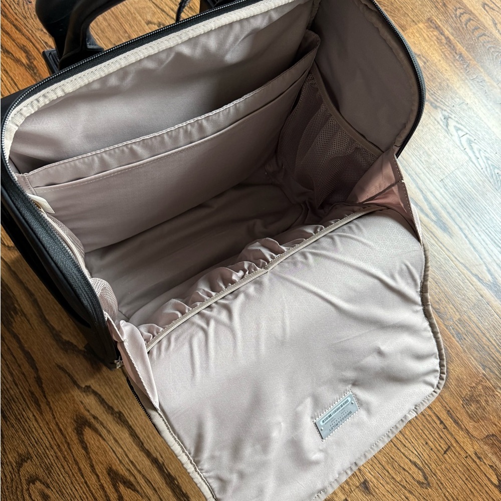 Briggs & Riley Black 4 wheel under seat carry-on - Picture 10 of 14